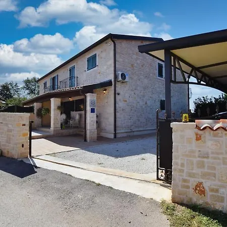 Villa Paula Willa Vrznaveri